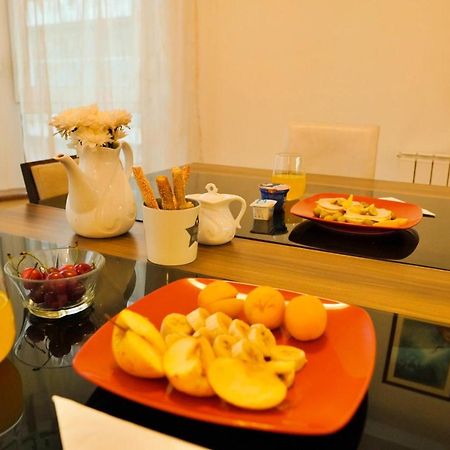 City Center Grand Apartment - Three-Bedroom, Free Parking ซาราเยโว ภายนอก รูปภาพ