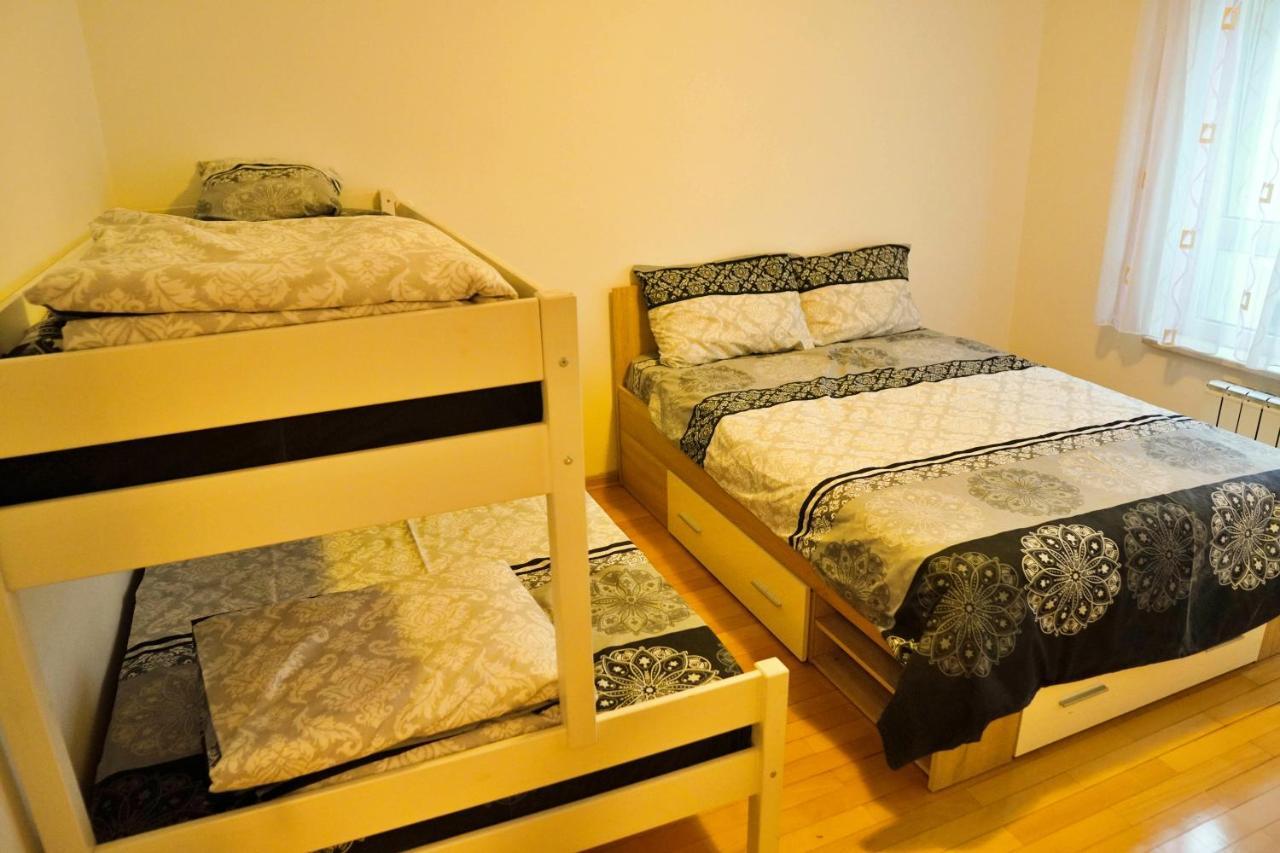 City Center Grand Apartment - Three-Bedroom, Free Parking ซาราเยโว ภายนอก รูปภาพ
